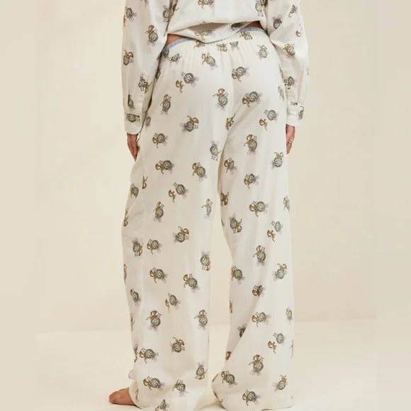 Aerie Cindy Lou Who Grinch Pajama Pants NWT Best Seller - Picture 7 of 9